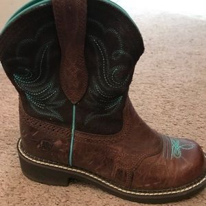 ariat cowboy boots